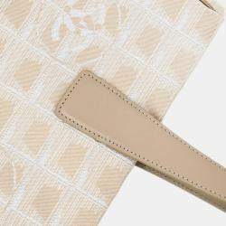 مملوكة مسبقًا حقيبة شانيل ترافيل لاين نسيج نايلون بيج توت 