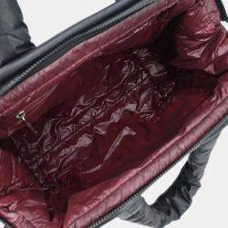 مملوكة مسبقًا حقيبة يد شانيل "كوكون كوكون" بولينغ نايلون أسود 