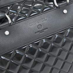 مملوكة مسبقًا حقيبة دفل شانيل جلد براء لامع سوداء