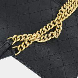 مملوكة مسبقًا Chanel Black Calfskin Shoulder Bag