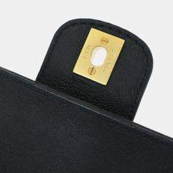 مملوكة مسبقًا Chanel Black Calfskin Shoulder Bag