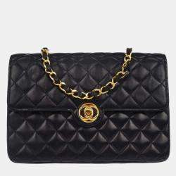 مملوكة مسبقًا Chanel Navy Lambskin Shoulder Bag