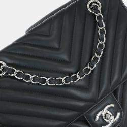 مملوكة مسبقًا حقيبة ظهر شانيل أسود جلد خروف شيفرون أوربان سبيريت