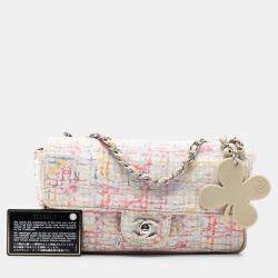 مملوكة مسبقًا Chanel Pink Small Printed Canvas Watercolor Clover Flap