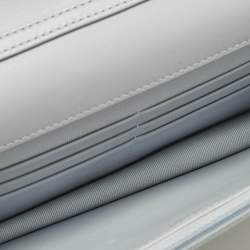 مملوكة مسبقًا محفظة شانيل سوداء مبطنة جلد CC علي سلسلة