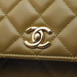 مملوكة مسبقًا حقيبة كتف شانيل ماتيلاسي جلد الخروف وخشب كاكي