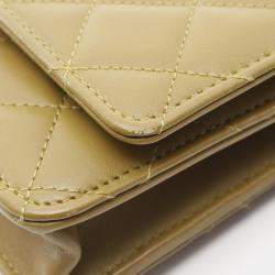 مملوكة مسبقًا حقيبة كتف شانيل ماتيلاسي جلد الخروف وخشب كاكي