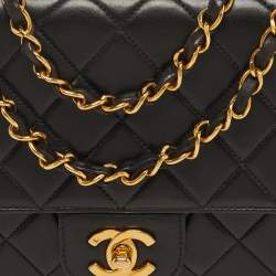 Pre Owned Chanel Classic Black Quilted Lambskin Leather Flap Bag
