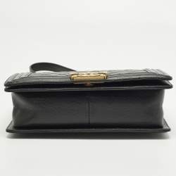 مملوكة مسبقًا Chanel Boy Medium Black Quilted Caviar Leather Flap Bag