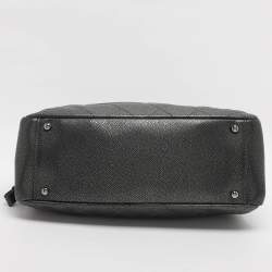 مملوكة مسبقًا حقيبة يد شانيل رمادية ناعمة جلد كافيار سي سي تايملس