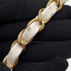 Pre Owned Chanel Chanel22 White Calf Leather Size Small