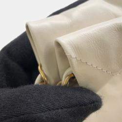 Pre Owned Chanel Chanel22 White Calf Leather Size Small