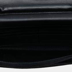 Pre Owned محفظة شانيلا سوداء برمز CC مبطنة لامعة على سلسلة