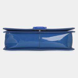 مملوكة مسبقًا حقيبة شانيل زرقاء كبيرة جديدة مبرزة بنمط الكويلت من البلاستيك الشفاف الأوسط