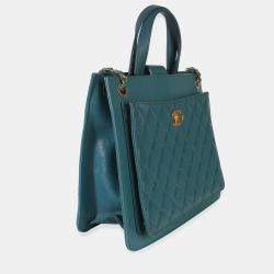 مملوكة مسبقًا Chanel Teal Quilted Calfskin Large Business Affinity Shopping Bag