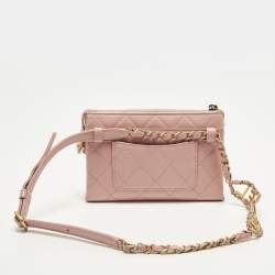 مملوكة مسبقًا Chanel Logo Strap Pink Quilted Leather Belt Bag