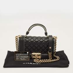 مملوكة مسبقًا حقيبة شانيل بوي يد علوية جلد مبطنة أسود/أبيض صغيرة
