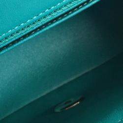 مملوكة مسبقًا Chanel Green Mini Rectangular Chevron Lambskin Single Flap