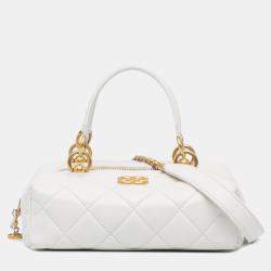 مملوكة مسبقًا حقيبة شانيل صندوق جلد الخروف الأبيض مبطن بشعار سي سي ومقبض علوي للأعمال الحرفية