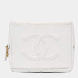 مملوكة مسبقًا حقيبة شانيل صندوق جلد الخروف الأبيض مبطن بشعار سي سي ومقبض علوي للأعمال الحرفية