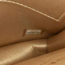 مملوكة مسبقًا Chanel White Small Chic Pearls Flap