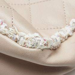 مملوكة مسبقًا حقيبة كروس شانيل تويد أنيق وردي