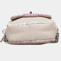 مملوكة مسبقًا حقيبة كروس شانيل تويد أنيق وردي