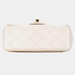 مملوكة مسبقًا Chanel White Mini Square Classic Lambskin Single Flap