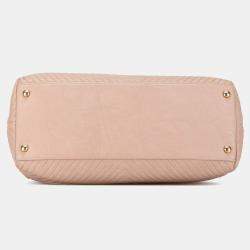 مملوكة مسبقًا حقيبة شانيل كبيرة شيفرون جلد العجل سوربيك وردي