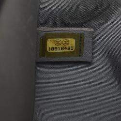 Pre Owned حقيبة شانيل فتى متوسطة قديمة مبطنة مثقبة معدنية جلد الغنم