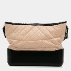 مملوكة مسبقًا حقيبة شانيل جابرييل كروس بودي بجلد الخروف ثنائية اللون وسط بني أسود