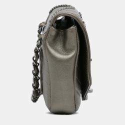 Pre Owned حقيبة شانيال شيفرون غلاف مربع عجل مزخرف صغيرة