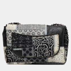 Pre Owned حقيبة شانيل بإبزيم واحد من الباتشوورك والجيرسيه الأبيض والحجم الكبير من مادة بي في سي والتويد