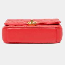 مملوكة مسبقًا شنطة شانيل حمراء مصنوعة من جلد الخراف الصغيرة متماسكة بسلسلة اللغط