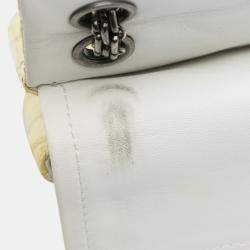 Pre Owned حقيبة شانيل صفراء صغيرة قابلة للإصدار 2.55 مزدوجة الرفرف براءة اختراع