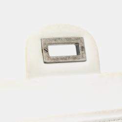 Pre Owned حقيبة شانيل صفراء صغيرة قابلة للإصدار 2.55 مزدوجة الرفرف براءة اختراع