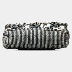 Pre Owned حقيبة شانيل متوسطة قطنية مخططة مزدوجة الرفرف زرقاء