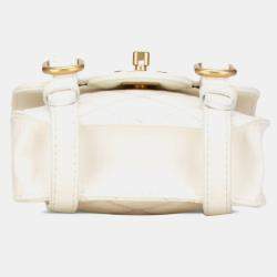 مملوكة مسبقًا Chanel White Mini Aged Calfskin City School Flap
