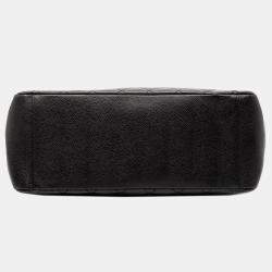 مملوكة مسبقًا حقيبة يد شانيل جراند شوبينغ كافيار أسود