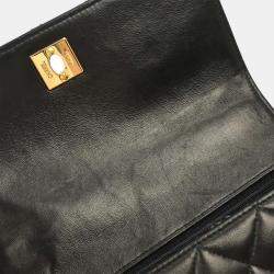 مملوكة مسبقًا Chanel Black Lambskin Handbag
