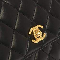 مملوكة مسبقًا Chanel Black Lambskin Handbag