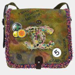 مملوكة مسبقًا Chanel Khaki Canvas Graffiti On The Pavements Shoulder Bag