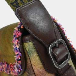 مملوكة مسبقًا Chanel Khaki Canvas Graffiti On The Pavements Shoulder Bag