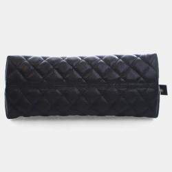مملوكة مسبقًا حافظة شانيل كلاسيك سحاب جلد كافيار