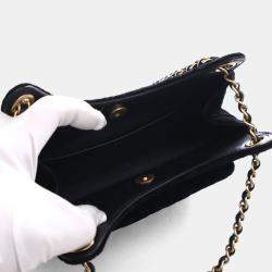 مملوكة مسبقًا Chanel Small Velvet Wavy CC Hobo