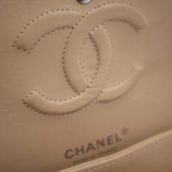 مملوكة مسبقًا Chanel Medium Caviar Classic Double Flap Bag