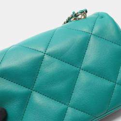 مملوكة مسبقًا Chanel CC Green Leather Top Handle Flap Bag