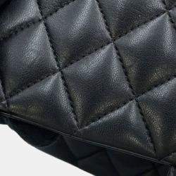 مملوكة مسبقًا Chanel Black Medium Classic Lambskin Double Flap