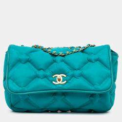 مملوكة مسبقًا Chanel Blue Small Iridescent Calfskin Chesterfield Flap