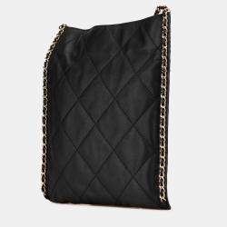 Pre Owned Chanel Black Quilted Calfskin Chain Flat Shoulder Bag